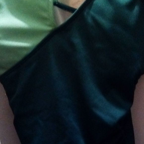 Bathing suit - Picture 3 of 4